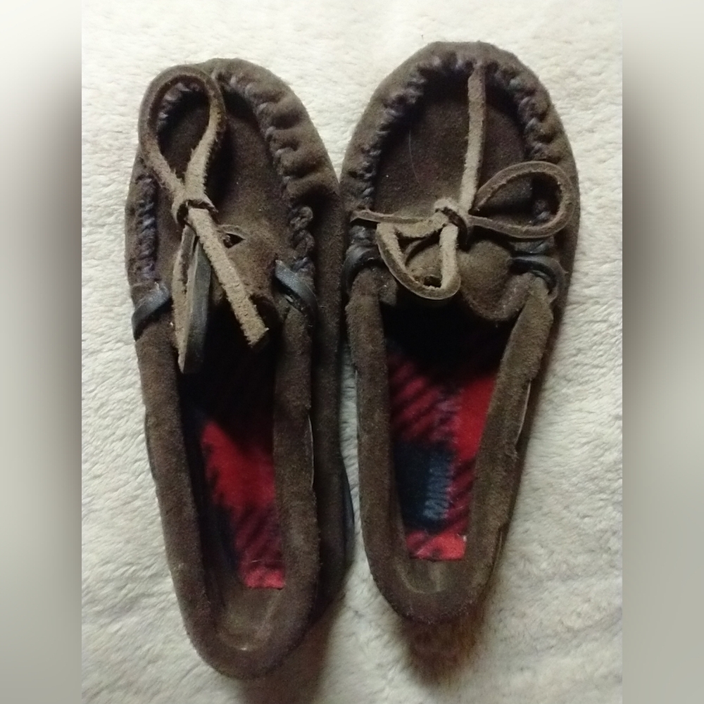 Minnetonka Dark Brown Leather Moccasins